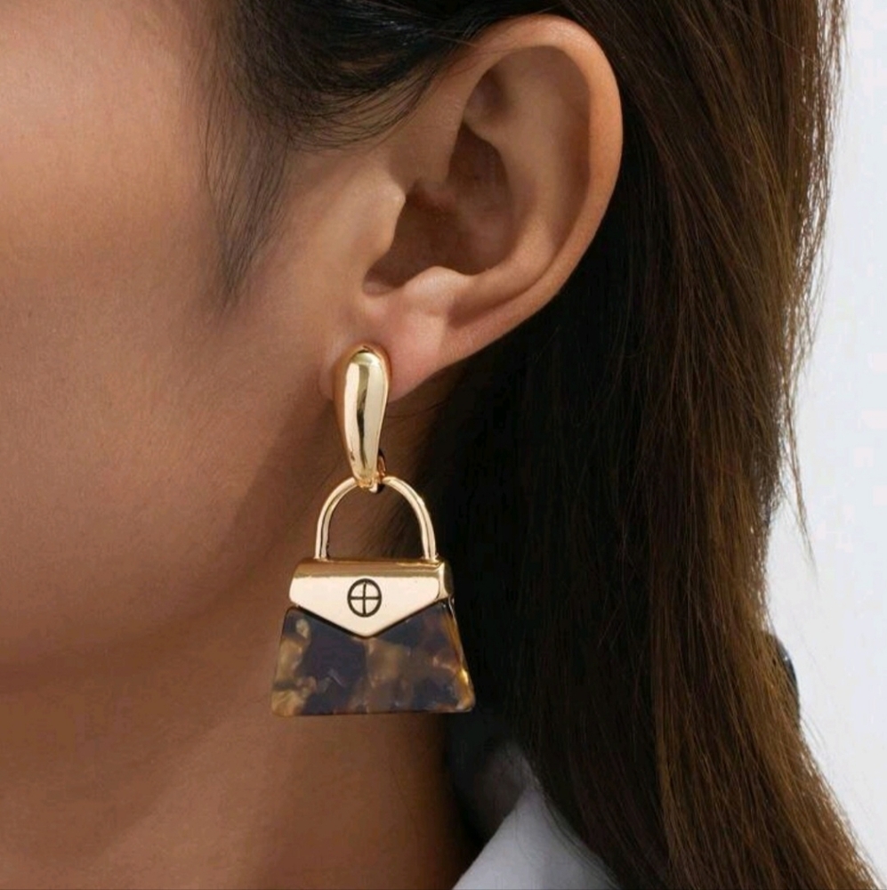 NWT Tortoise Shell Doorknocker Style Luxury Gold Dangle Earrings - Picture 8 of 12